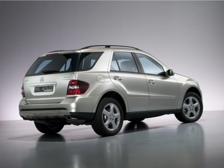 I programmi Mercedes Benz per l'ibrido e le fuel cell