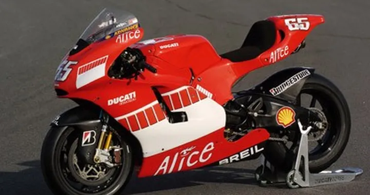 MotoGP 800cc, fuori la prima!