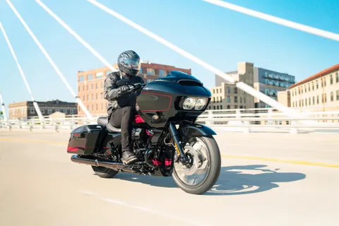 2021 harley breakout cvo top