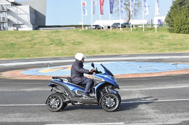 Qooder, Poste Italiane sonda il terreno provando i nuovi veicoli elettrici a Vallelunga