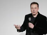 Tesla punta al futuro: nuovo maxi-incentivo da mille miliardi per Elon Musk