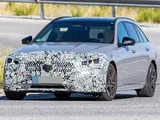 Mercedes-Benz rinnova la Classe C: sfida alla BMW Serie 3
