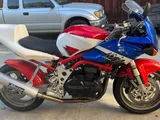 Kawasaki EX500 AK-1: la trasformazione radicale di Julian Farnham