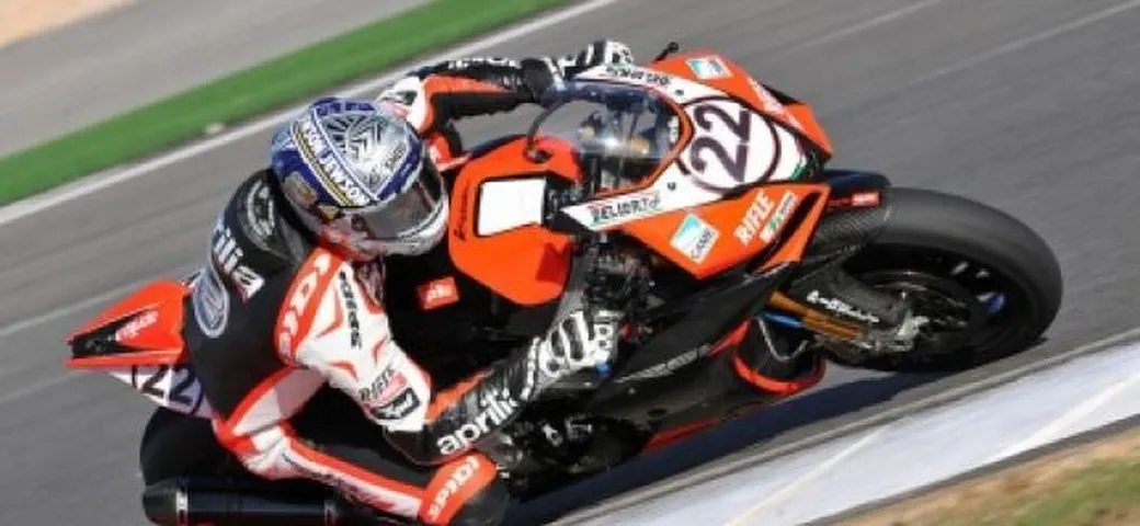WSBK: Leon Camier a lezione da Max Biaggi