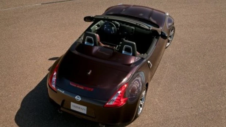 Nissan 370Z Roadster: a marzo il debutto sui mercati europei