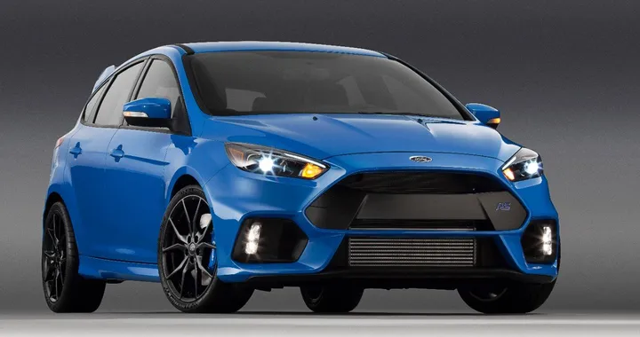 Ford Focus RS: i test in pista con Ken Block [Video]