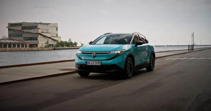 Nuova Nissan Leaf, cosa si nasconde dietro alla nuova BEV