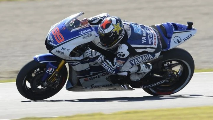 MotoGP, Sepang: Lorenzo strappa la pole ai 