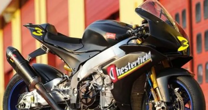 Foto del giorno: la RSV4 di Max Biaggi by Patrizio Busti