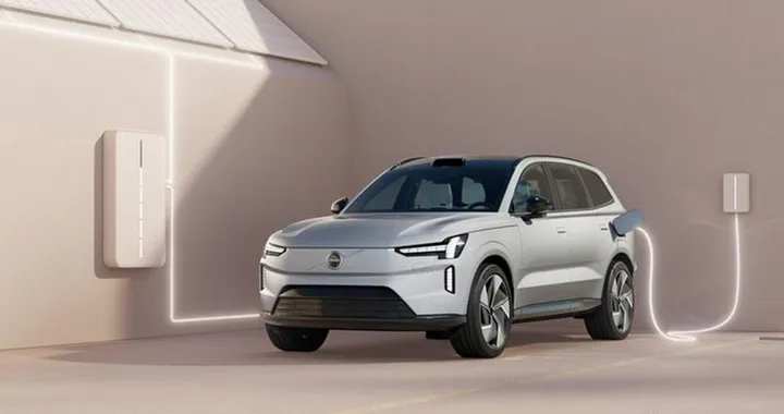 Volvo EX90, svelato il maxi-SUV elettrico 7 posti
