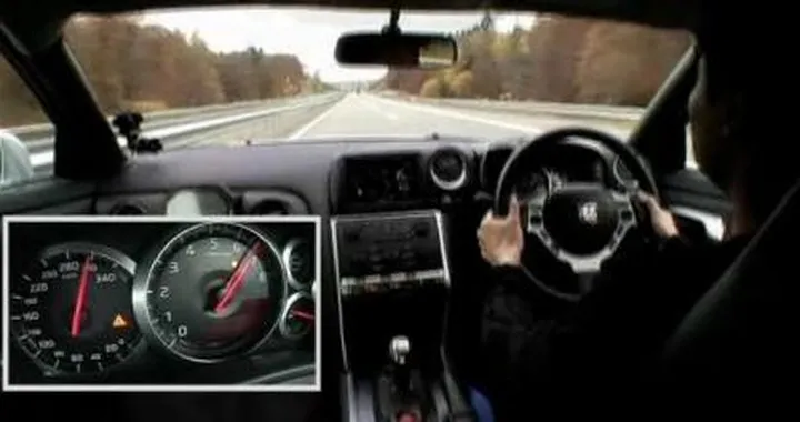 Nissan GT-R: a 310km/h nelle mani di Yamauchi