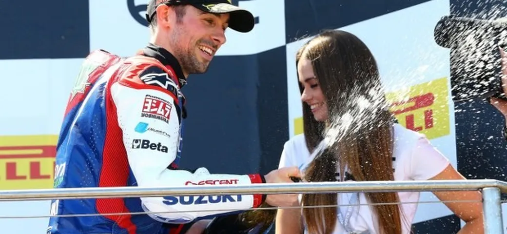 SBK, Phillip Island: strepitosa vittoria di Laverty in Gara-1, Melandri 2°, Giugliano 4° [FOTO]
