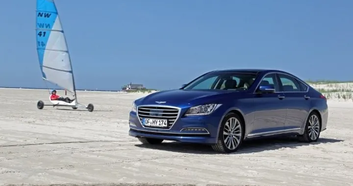 Hyundai Genesis 2014: nuove immagini ufficiali e listino prezzi