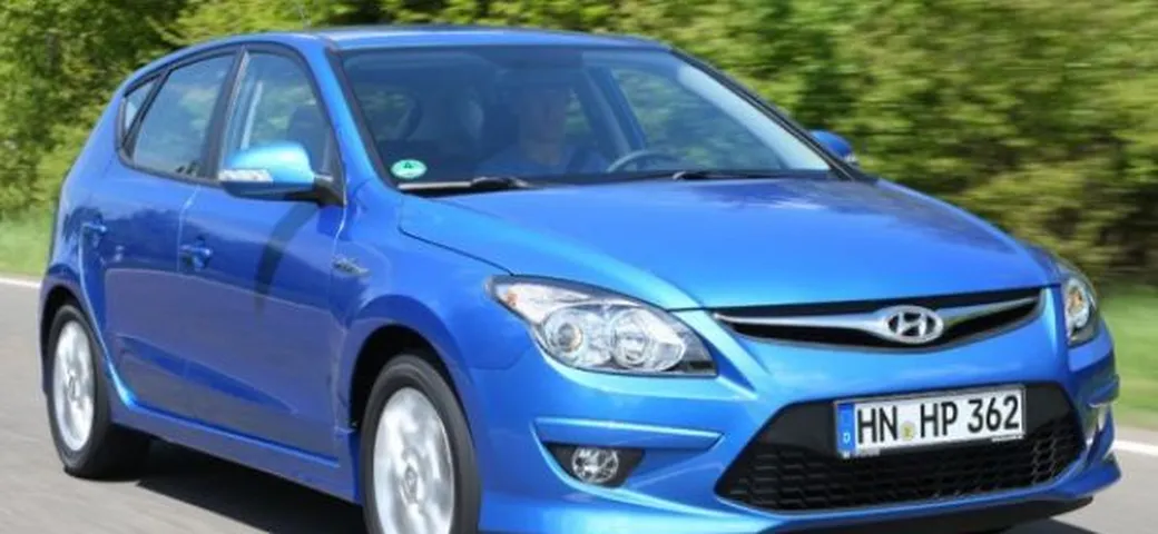 Hyundai i30: prime foto ufficiali del restyling