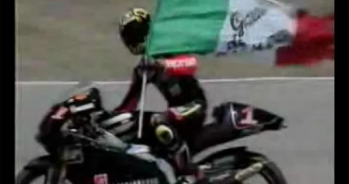 Max Biaggi è tornato a vincere con l'Aprilia