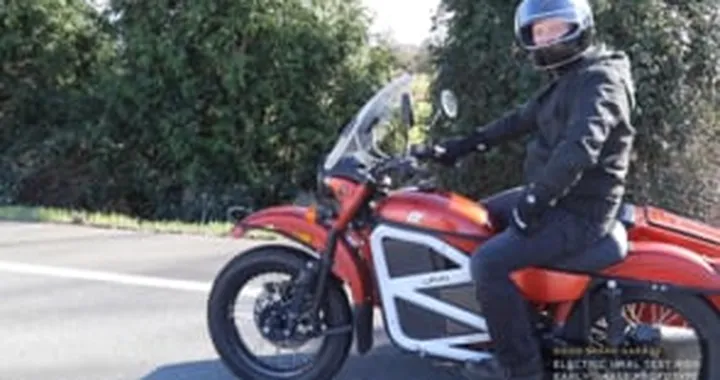 Ural presenta la moto elettrica con sidecar