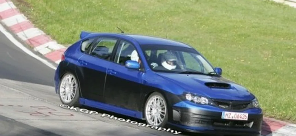 La Subaru Impreza WRX STI prende le misure al 'Ring