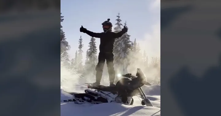 Sulla neve in sella ad una BMW F 850 GS