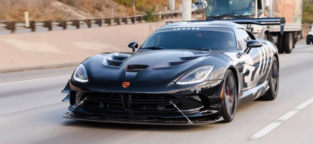 Dodge: Viper ed Hellcat omaggiano Star Wars