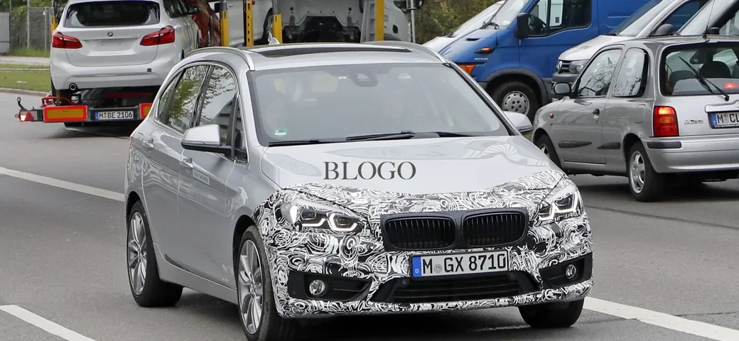 BMW Serie 2 Active Tourer: foto spia del facelift
