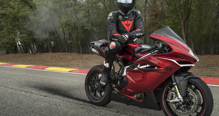 MV Agusta e Lewis Hamilton: nasce la F4 LH44 [Foto]