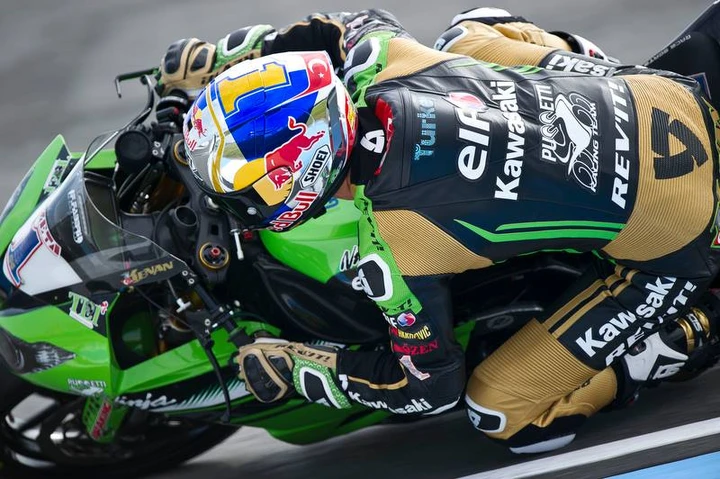Supersport: Sofuoglu sbanca anche Donington