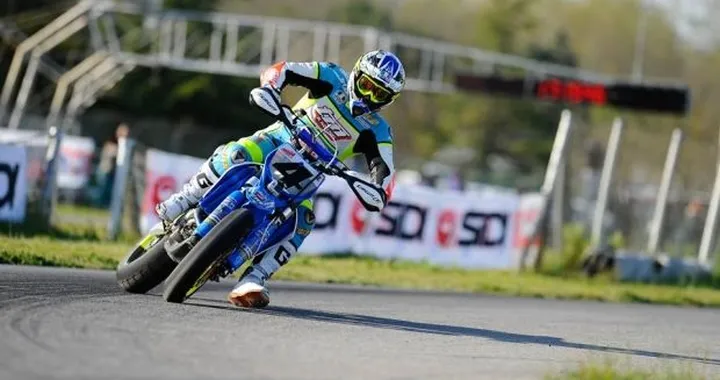 SuperMoto Series 2014: Thomas Chareyre trionfa a Pomposa