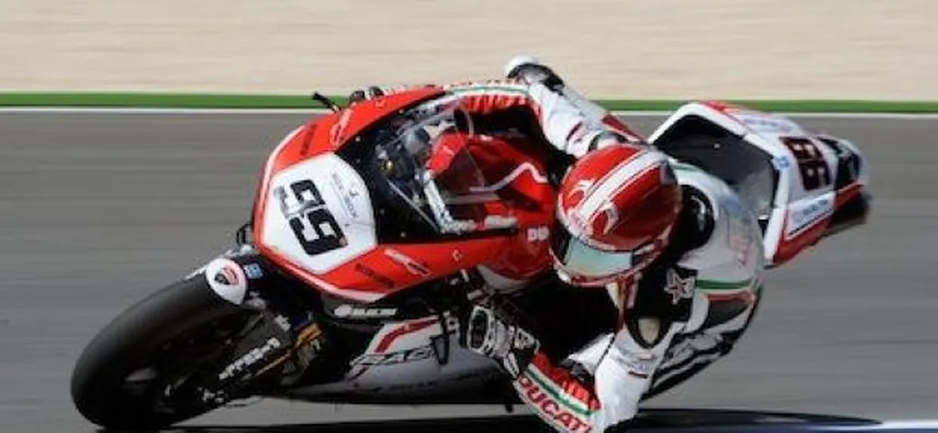 WSBK: Luca Scassa  (in macchina) verso Assen. 