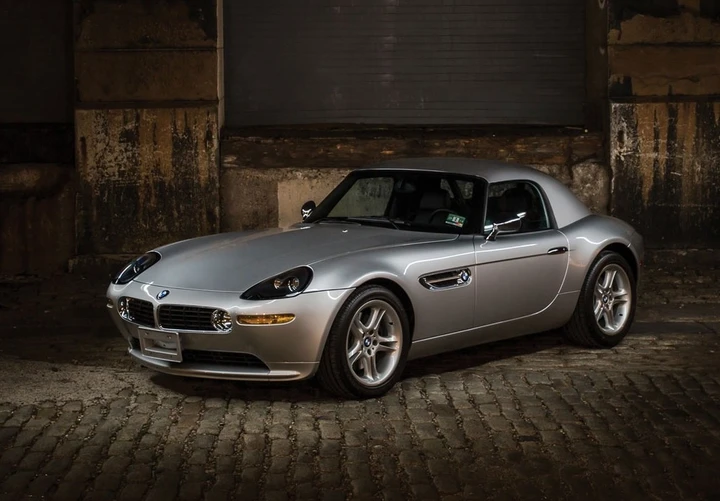 Una BMW Z8 nuova andrà all'asta