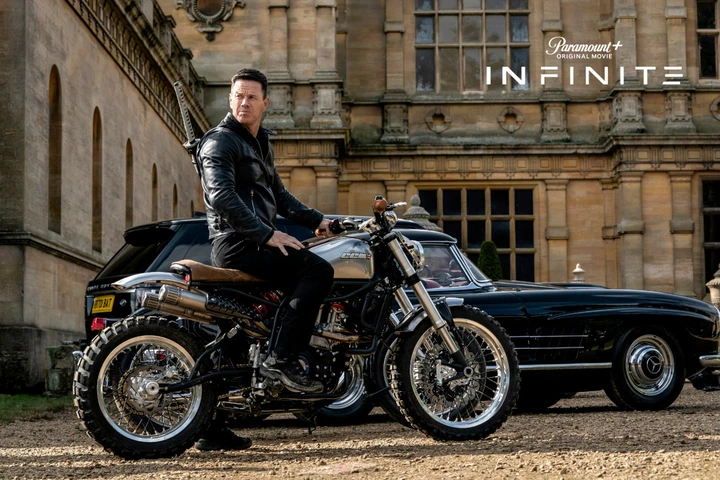 CCM Maverick protagonista di Infinite: la moto da stunt svelata