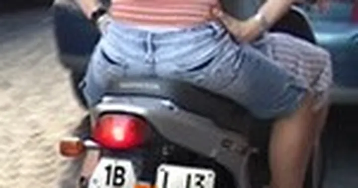 In due sul motorino a patto che...