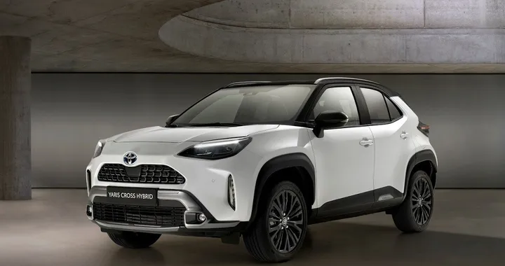 Toyota Yaris Cross: ecco le nuove versioni Adventure e Premiere