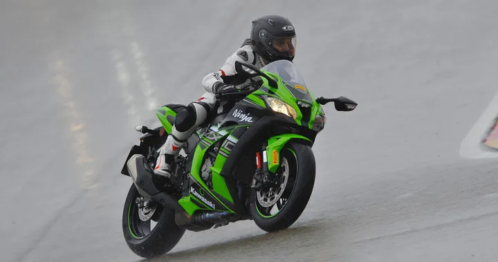 Pirelli Diablo Rosso 3: test su strada e in pista