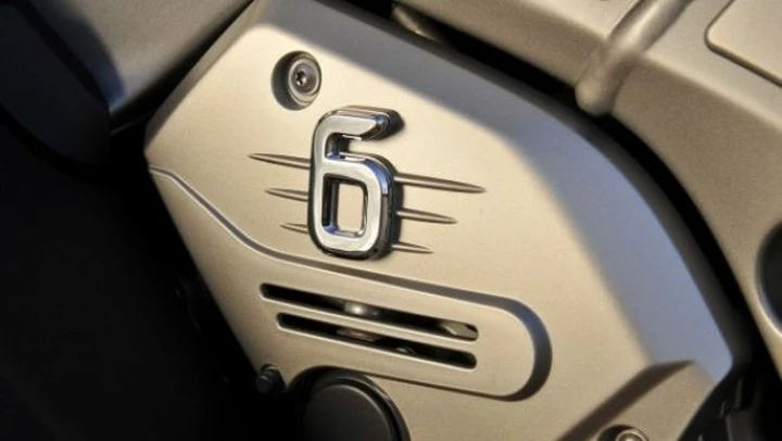 BMW K1600 GT: tecnologia di classe
