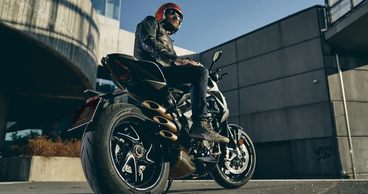 MV Agusta: arriva lo Smart Clutch System su Brutale 800 RR SCS e Dragster 800 RR SCS