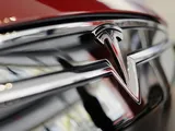 Tesla sta testando un'auto completamente autonoma: arriva fra un mese