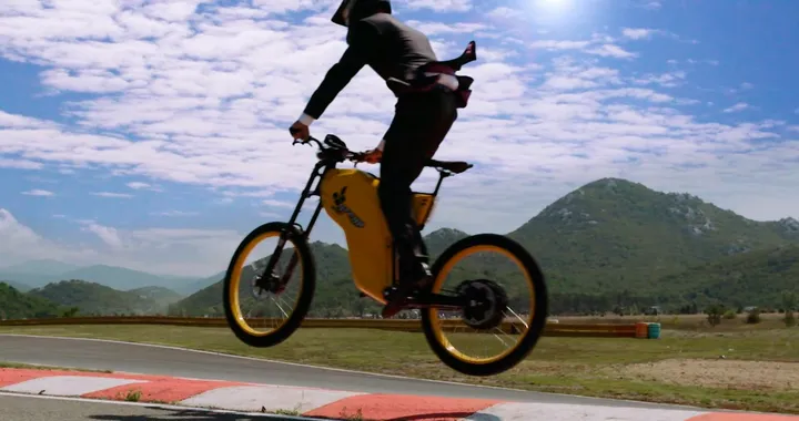 Yamaha R1 e R6 si sfidano sulla Nordschleife (Nurburgring)