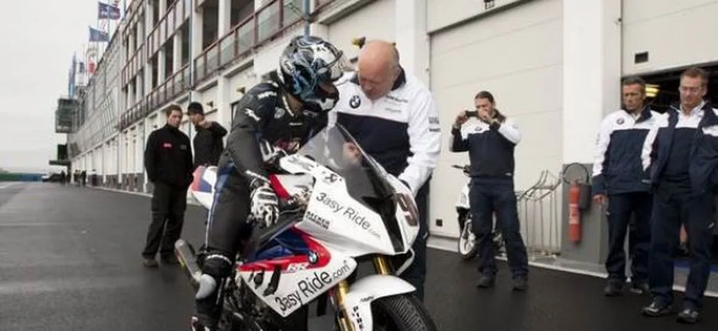 Superbike: test a Cartagena per Haslam, 