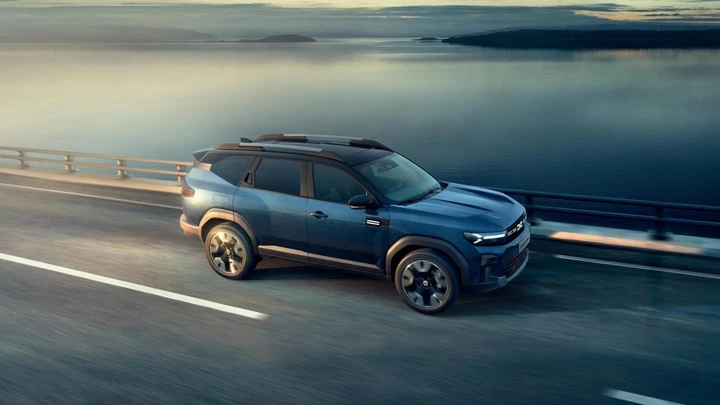 Dacia Bigster mild hybrid G-140, l'ibrida-GPL debutta in Italia: il prezzo