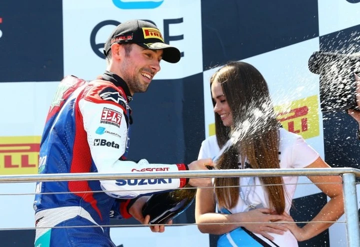 SBK, Phillip Island: strepitosa vittoria di Laverty in Gara-1, Melandri 2°, Giugliano 4° [FOTO]