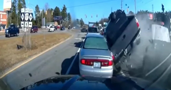 Terribile incidente con otto veicoli coivolti: alla guida un ubriaco [Video]