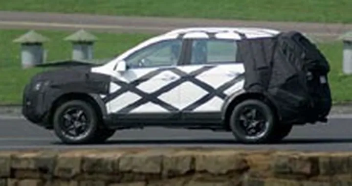 Opel Frontera Spy Photos