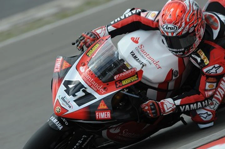 SBK: Straordinario Haga vince gara 1