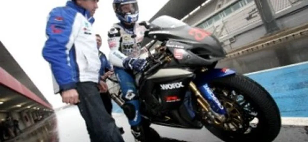 BSB: Kagayama e Hill testano la nuova Suzuki GSX-R1000 a Portimao