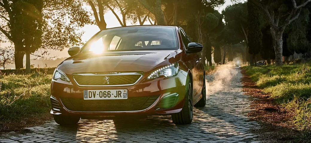 Peugeot 308 GTi : la video prova in pista e su strada