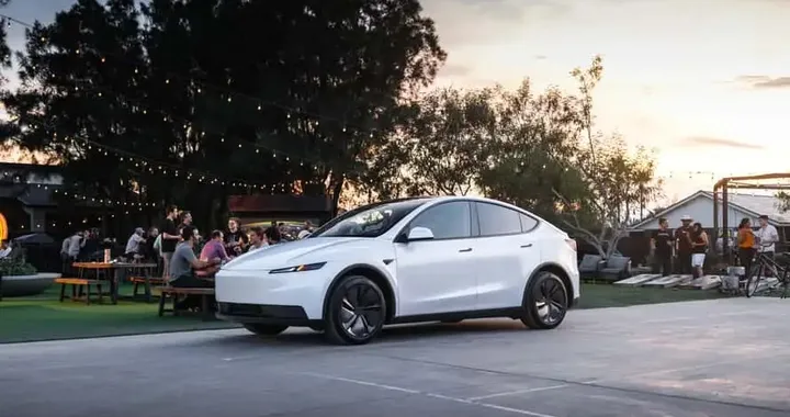 Tesla lancia Model Y Standard: ora per l'Europa è più accessibile