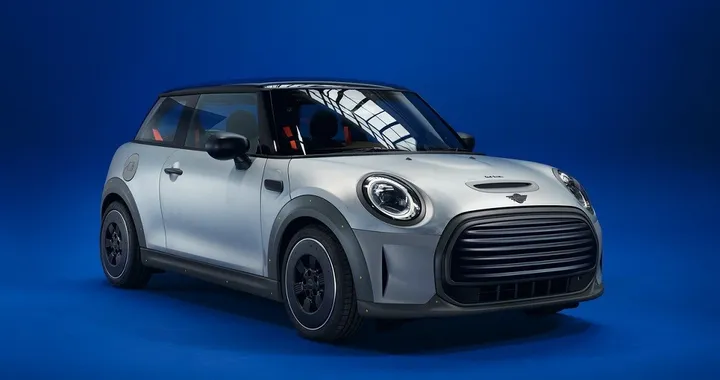 Mini Strip: il progetto di Paul Smith all’insegna di ecosostenibilità e zero emissioni
