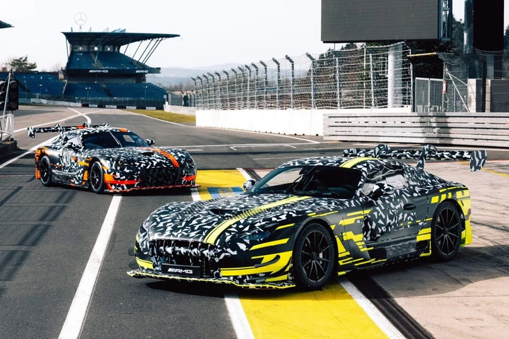 Mercedes-AMG presenta la nuova GT Black Series e l'erede della GT3