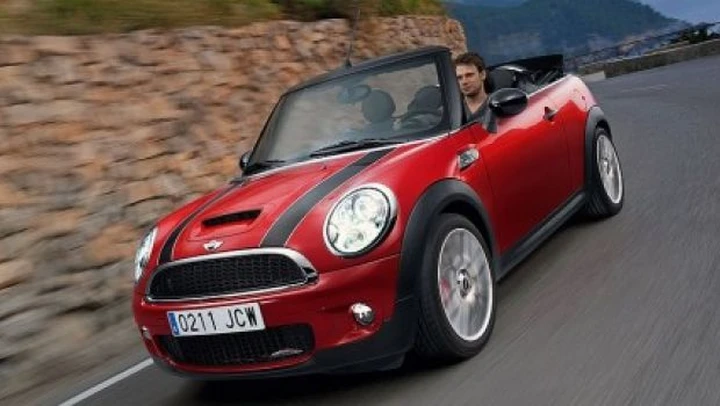 Mini Cabriolet: parte l'iniziativa Always Open Party in tutta Italia