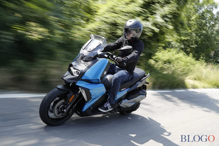 BMW C 400 X 2018: primo contatto